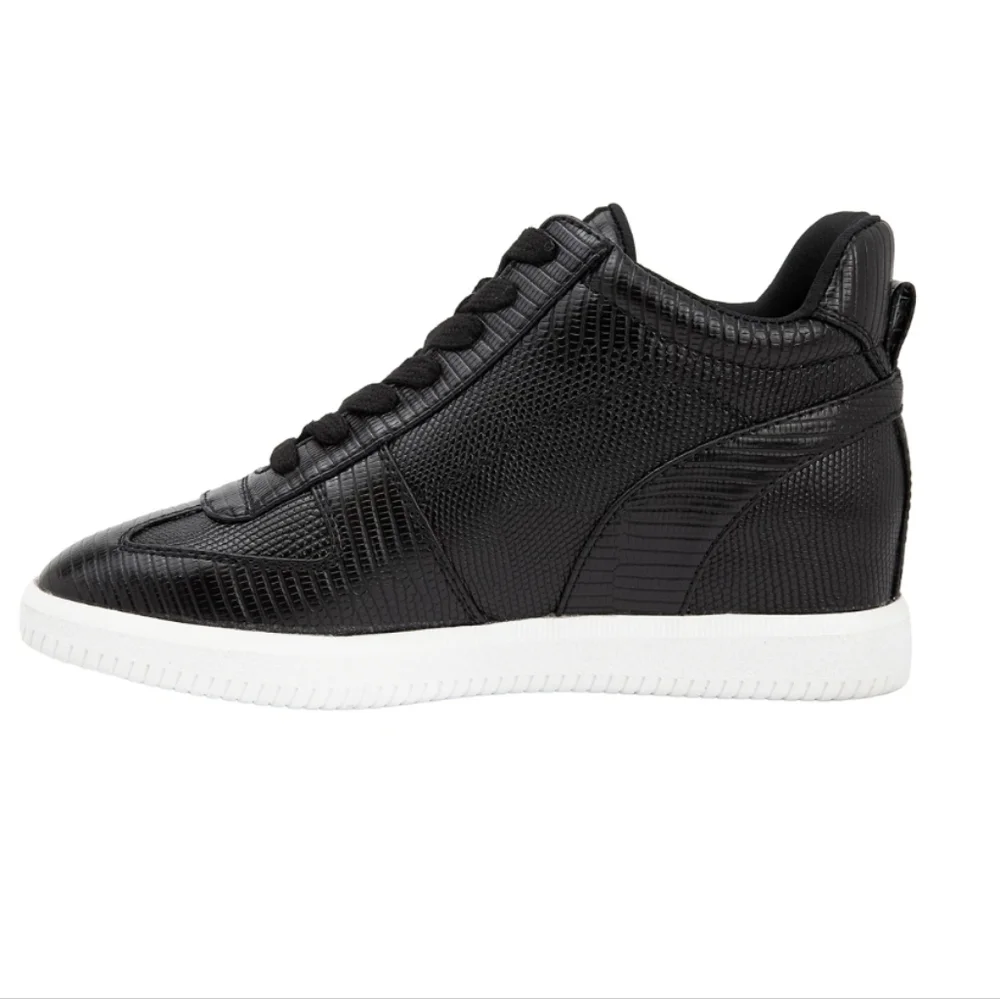 NEW Women's High Top Sneakers Black Textured Shine Lace-up Shoes 6M True Craft